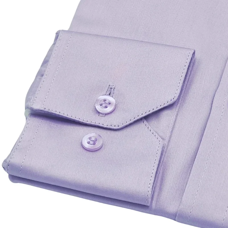 Punho botão da camisa lilás em algodão egípcio de toque acetinado